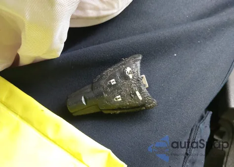 2008 Saab 9-3 2.0T z USA, uszkodzony, nr VIN YS3FB46Y781108199